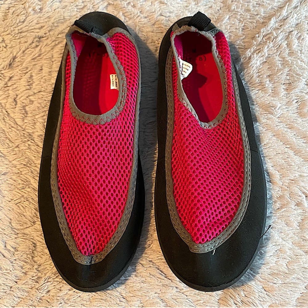 Pink and Black Water Shoes, Size 7-8